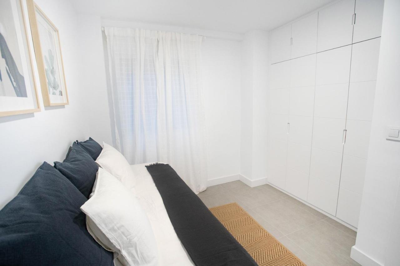 Enjoy On The Beachfront Apartment Malaga